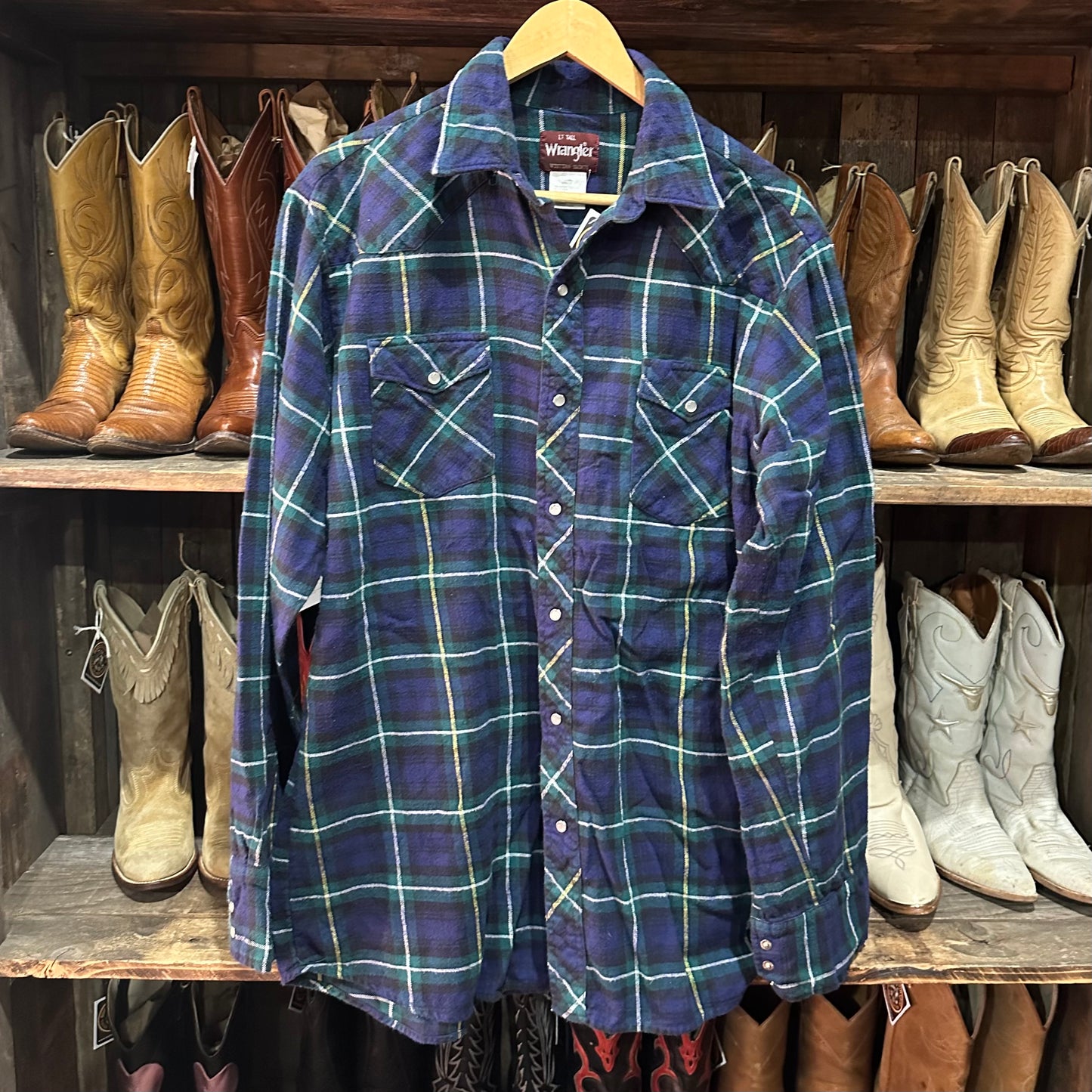 Pearl Snap LS Wrangler Flannel Large Tall